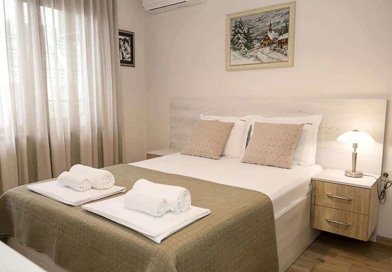 Apartment Stylish 1Br Steps From Sea Garden I Central Varna