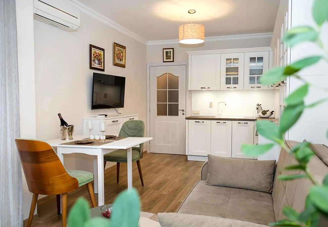 Stylish 1Br Steps From Sea Garden I Central Varna